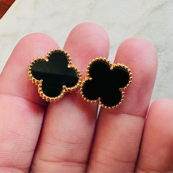 18KT Gold Clover Onyx Earrings - Picture 2 of 5